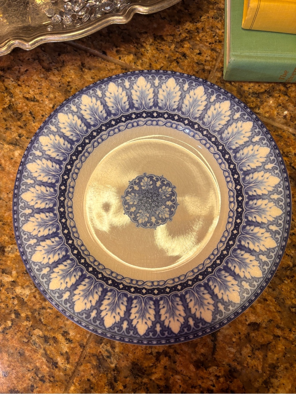 Williams Sonoma Heirloom Royal Acanthus Blue White Salad Plate 8.5” Discontinued